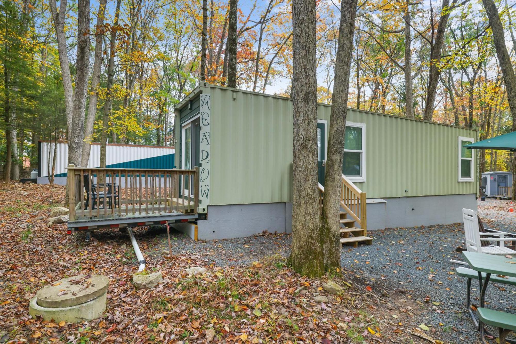 Camptel Poconos Lodging Albrightsville Екстериор снимка